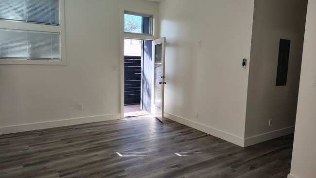 720 37th St in Oakland, CA - Building Photo - Building Photo