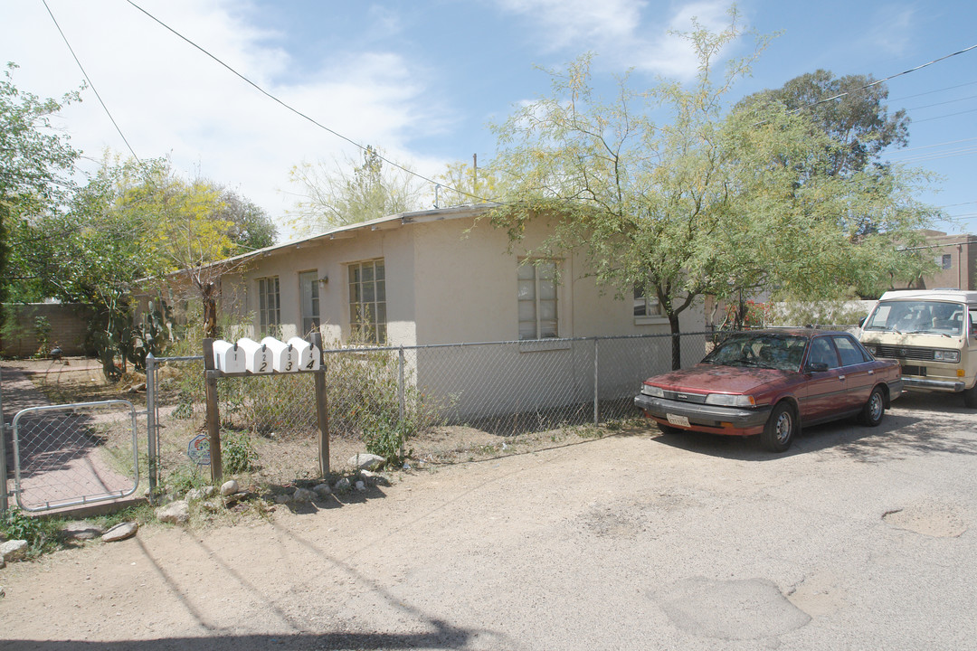 1014 E Chauncey Ln in Tucson, AZ - Building Photo