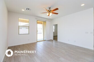 3723 E Sandoval Dr in San Tan Valley, AZ - Foto de edificio - Building Photo