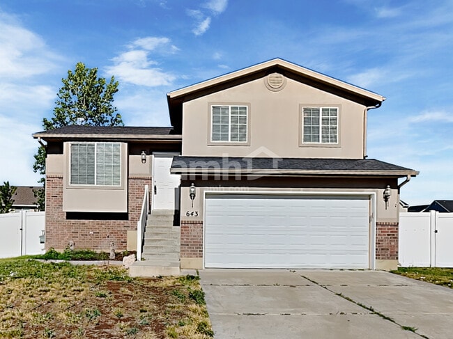 property at 643 N 1725 W
