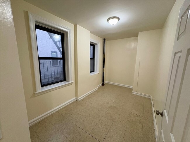 property at 86 Hamilton Ave