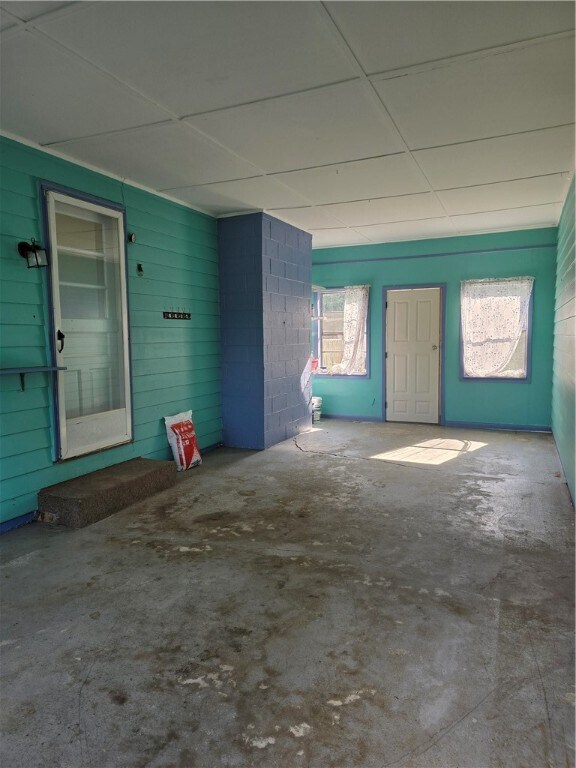 1990 E Shore Dr in Lansing, NY - Building Photo - Building Photo