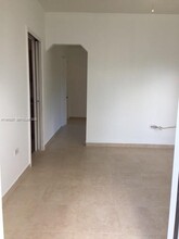2731 NW 4th St in Miami, FL - Building Photo - Building Photo