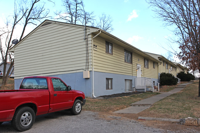 Maple Grove Apartments in Roanoke, VA - Building Photo - Building Photo