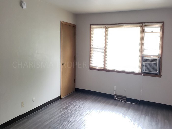 512 W 16th St-Unit -6 in Sioux Falls, SD - Building Photo
