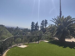 804 Cloverview Dr in Glendora, CA - Building Photo - Building Photo