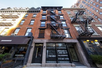 244 10th Avenue in New York, NY - Foto de edificio - Building Photo