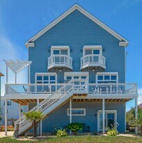 811 N 1st St in Hampton, VA - Building Photo