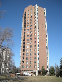 10035 Saskatchewan Dr in Edmonton, AB - Building Photo - Building Photo