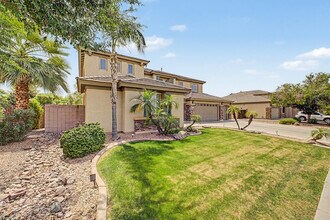 8425 W Northview Ave in Glendale, AZ - Building Photo - Building Photo