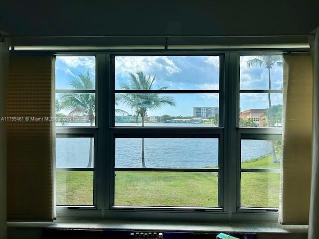 19001 NE 14th Ave in Miami, FL - Building Photo - Building Photo