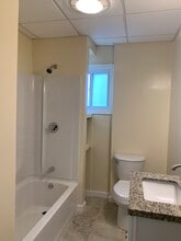 73 Gooding St, Unit 1st Floor in Pawtucket, RI - Building Photo - Building Photo