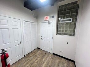 8617 S Ashland Ave in Chicago, IL - Building Photo - Building Photo