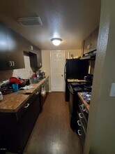 5214 N 42nd Ln in Phoenix, AZ - Building Photo - Building Photo