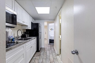 2300 N Ocean Blvd in Myrtle Beach, SC - Building Photo - Building Photo
