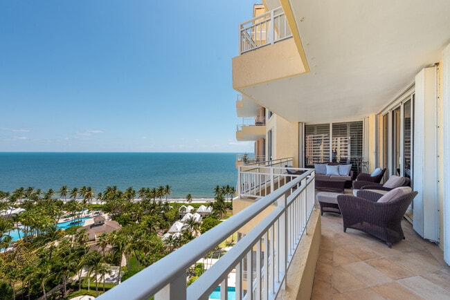 799 Crandon Blvd in Key Biscayne, FL - Building Photo - Building Photo