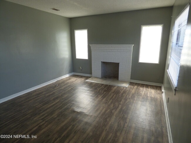 516 E 58th St in Jacksonville, FL - Building Photo - Building Photo