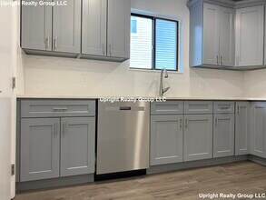 60 Nonantum St, Unit 2 in Boston, MA - Foto de edificio - Building Photo