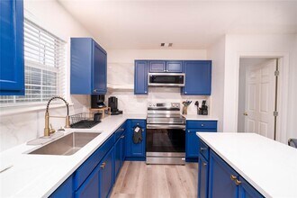 4612 Hershe St in Houston, TX - Building Photo - Building Photo
