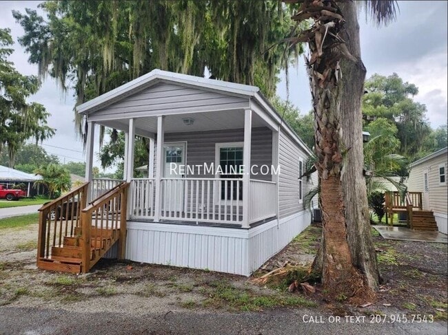 property at 516 SE 4th St