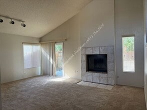 1311 Langhorn St in Lancaster, CA - Building Photo - Building Photo