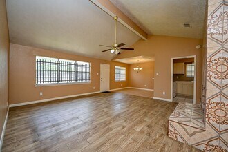 2667 Grand Canyon Dr in Houston, TX - Building Photo - Building Photo