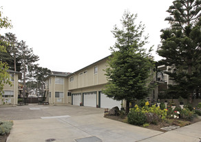 470 Pine Ave Apartments