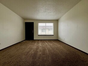 1020 S 51st Ave in Yakima, WA - Building Photo - Building Photo