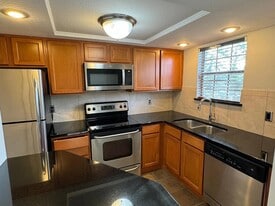 1500 Gay Rd, Unit 1D in Winter Park, FL - Building Photo