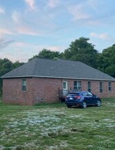 2299 Floyd Rd in Springdale, AR - Building Photo - Building Photo