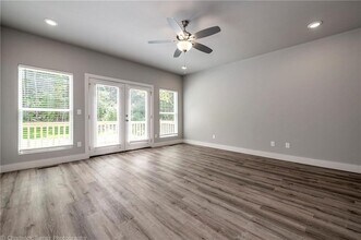 1508 N Gregg Ave, Unit 1215 in Fayetteville, AR - Building Photo - Building Photo