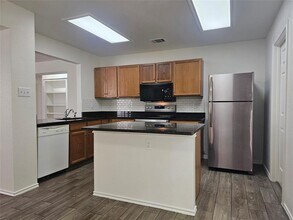 2810 Adelen Ln in Round Rock, TX - Building Photo - Building Photo