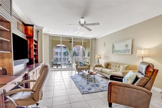 410 Bayfront Pl in Naples, FL - Building Photo - Building Photo