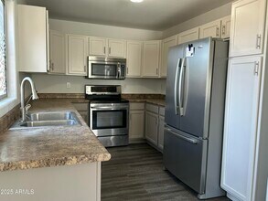 25055 W Dove Trail in Buckeye, AZ - Building Photo - Building Photo