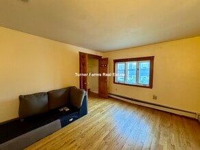 67 Gore St, Unit 2F in Cambridge, MA - Building Photo - Building Photo