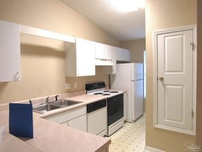 8505 Nantucket Pl in Pensacola, FL - Building Photo - Building Photo