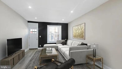 2336 Pierce St in Philadelphia, PA - Foto de edificio - Building Photo