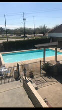 Vista Pointe Apartments in La Porte, TX - Building Photo - Building Photo