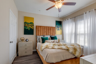 Palm Living at Vintage Park in Houston, TX - Building Photo - Interior Photo