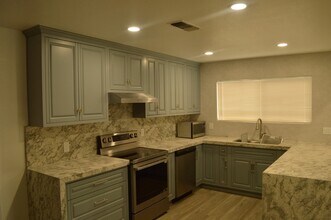 1074 Plumwood Ct in Turlock, CA - Building Photo - Building Photo