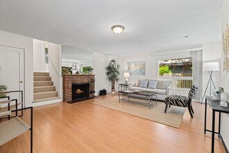 15701 Stone Ave N in Shoreline, WA - Building Photo - Building Photo