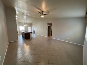 3174 S Robert Way in Yuma, AZ - Building Photo - Building Photo