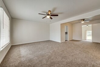 4309 Martha Ln in Fort Worth, TX - Foto de edificio - Building Photo