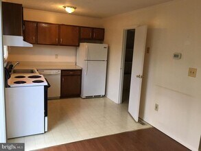 703 Johahn Dr in Westminster, MD - Building Photo - Building Photo