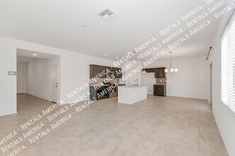 7433 Via Casa Elegante, Unit M308 in Tucson, AZ - Building Photo - Building Photo