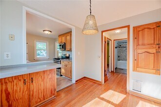 202 River Meadow Dr in Rochester, NY - Building Photo - Building Photo