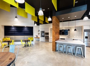 AMLI Frisco Crossing in Frisco, TX - Building Photo - Building Photo
