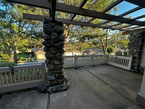 8555 Circle R Course Ln in Escondido, CA - Building Photo - Building Photo