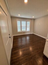 3853 W Palmer St, Unit 1E in Chicago, IL - Building Photo - Building Photo