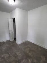 1937 Hoyt St in Muskegon, MI - Building Photo - Building Photo
